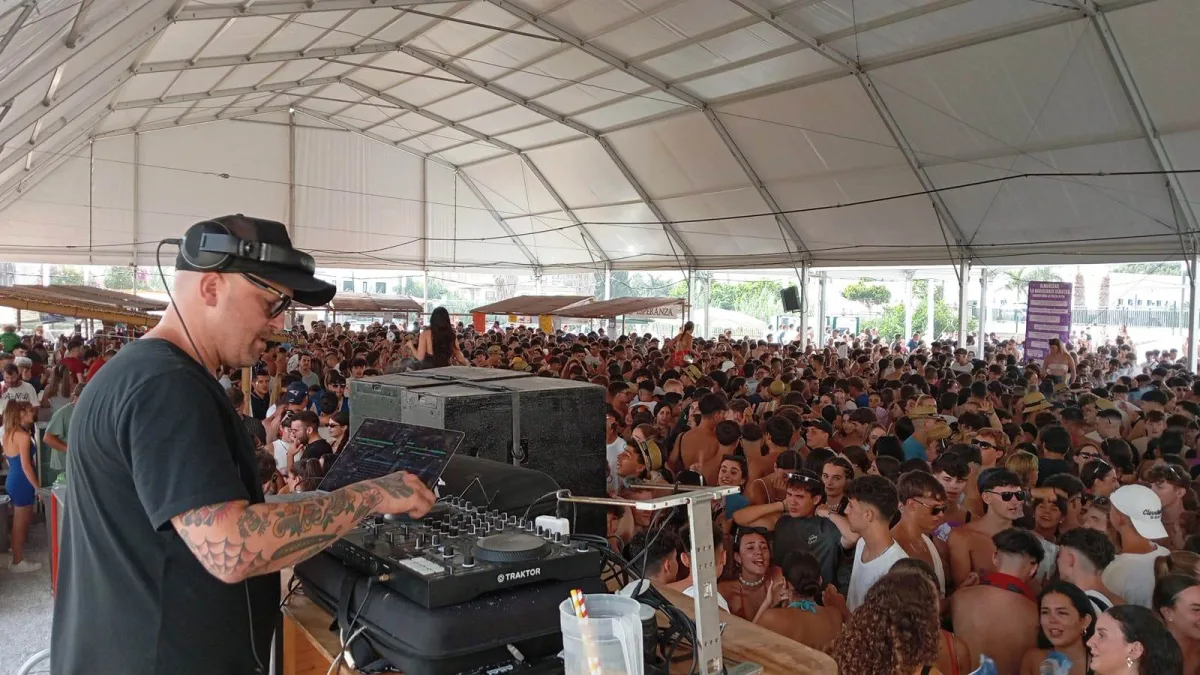 Almuñécar presenta una Feria de Día con 20 casetas y cinco conciertos gratuitos - Costa Directo
