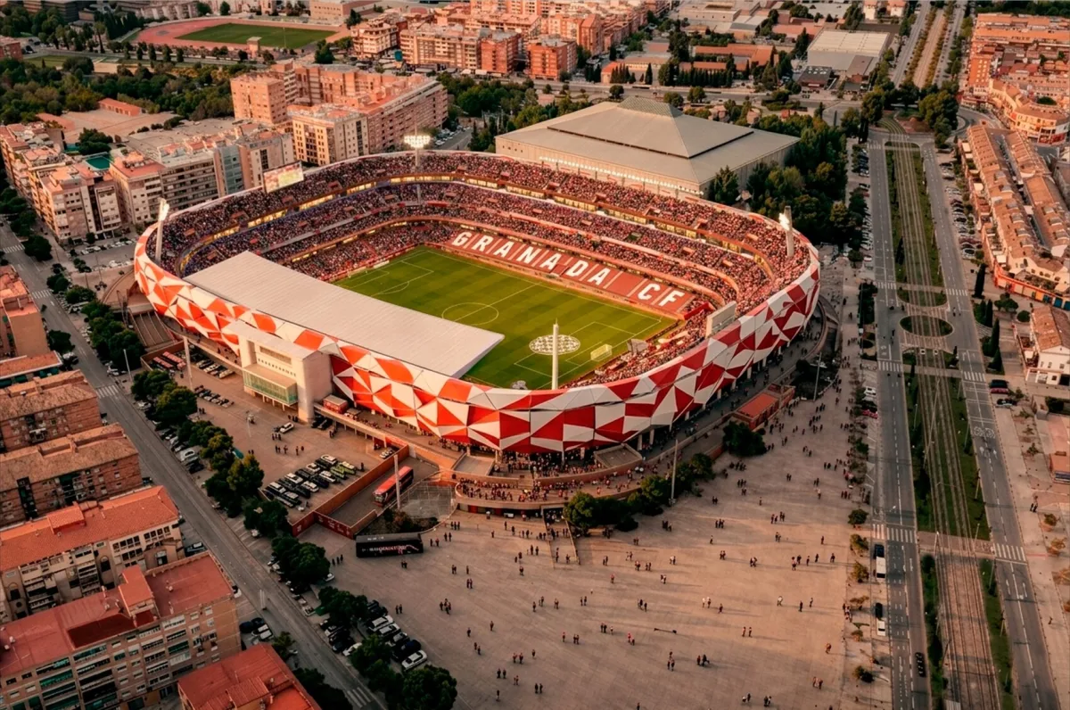 Granada CF y la Costa Tropical se unen para regalar 450 entradas