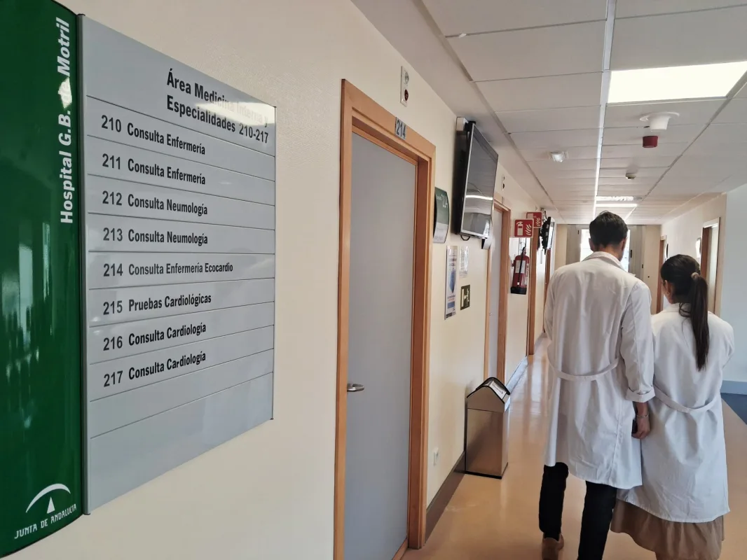 Médicos de familia reciben formación especializada en neumología en Motril - Costa Directo