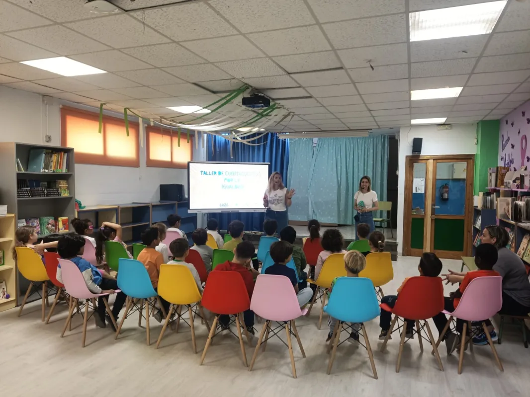 Almuñécar gana el IV Reconocimiento Municipal por su Taller de Cuentacuentos - Costa Directo