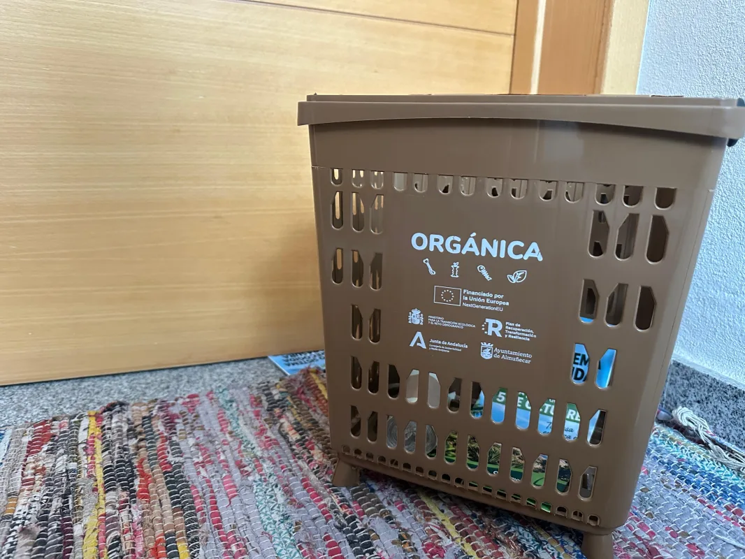 Almuñécar implanta la recogida de residuos orgánicos en San Miguel - Costa Directo