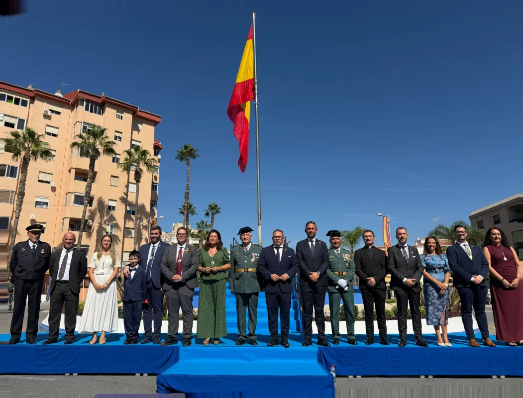 Almuñécar celebra el Día de la Hispanidad con un homenaje a la Guardia Civil