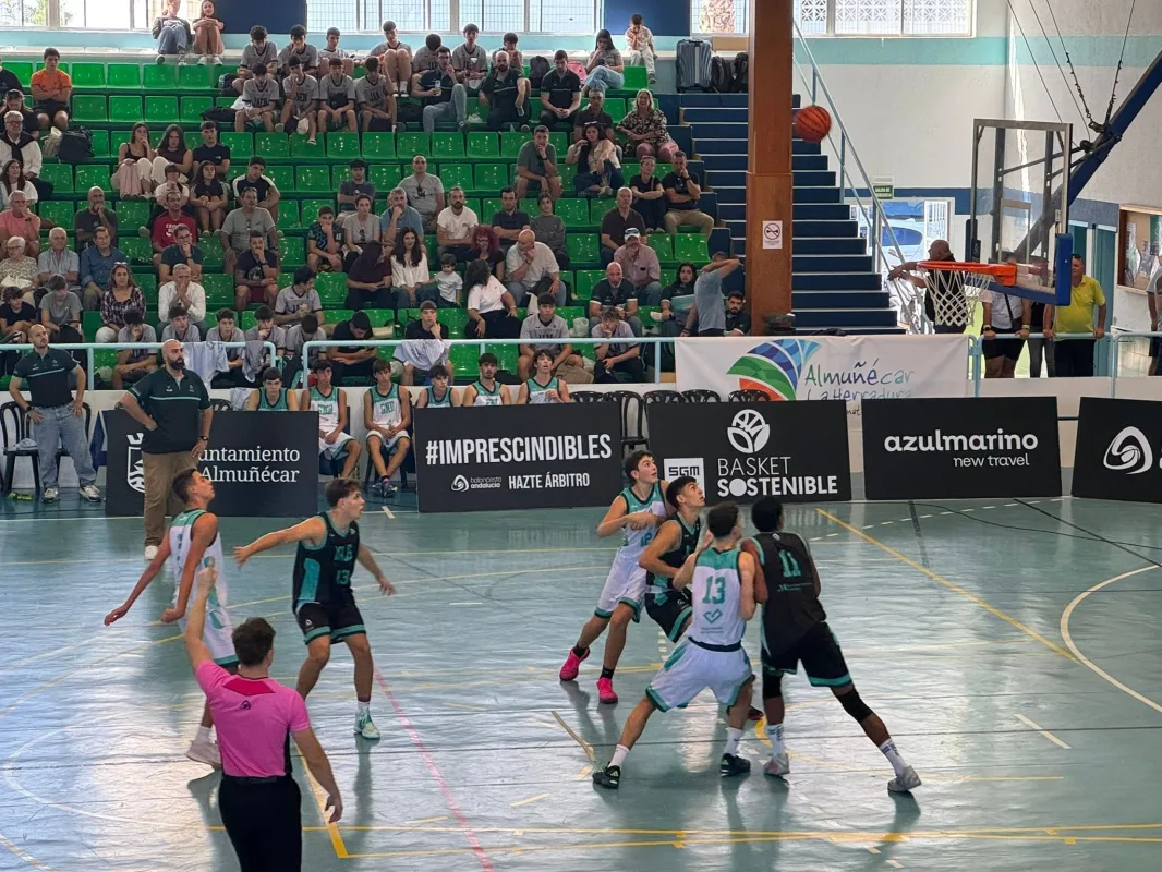 Almuñécar y La Herradura acogen el Campeonato de Andalucia A8 cadete