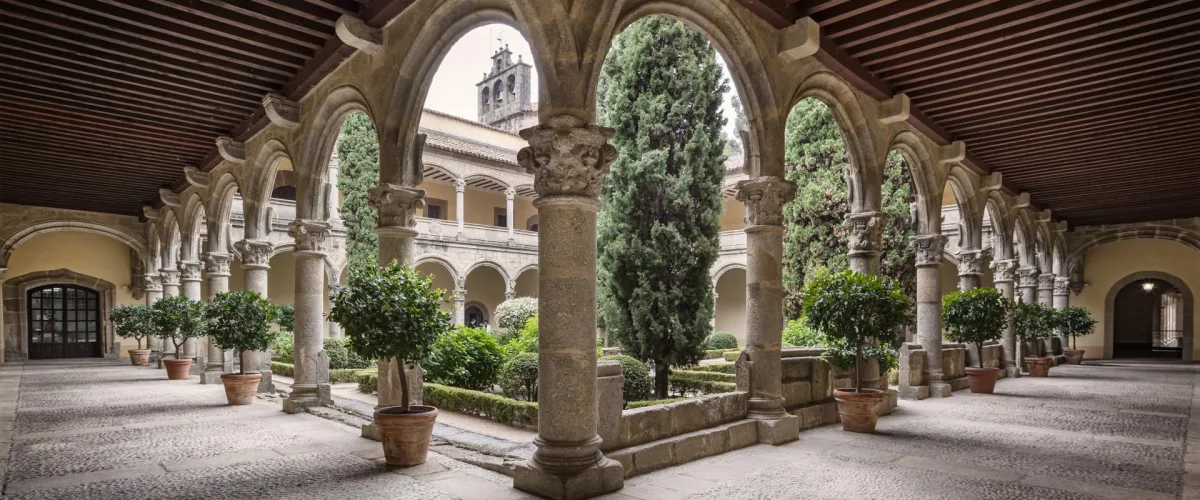 Almuñécar organiza un viaje cultural a Extremadura por el V Centenario - Costa Directo