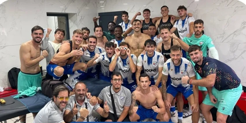 El CF Motril asalta el feudo del Cantoria con solvencia