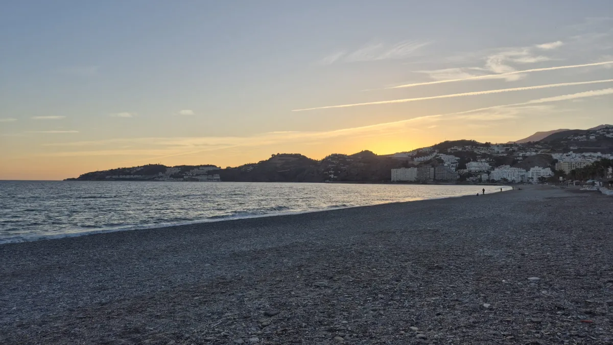 La Costa Tropical encarará el puente de Todos los Santos con estabilidad - Costa Directo