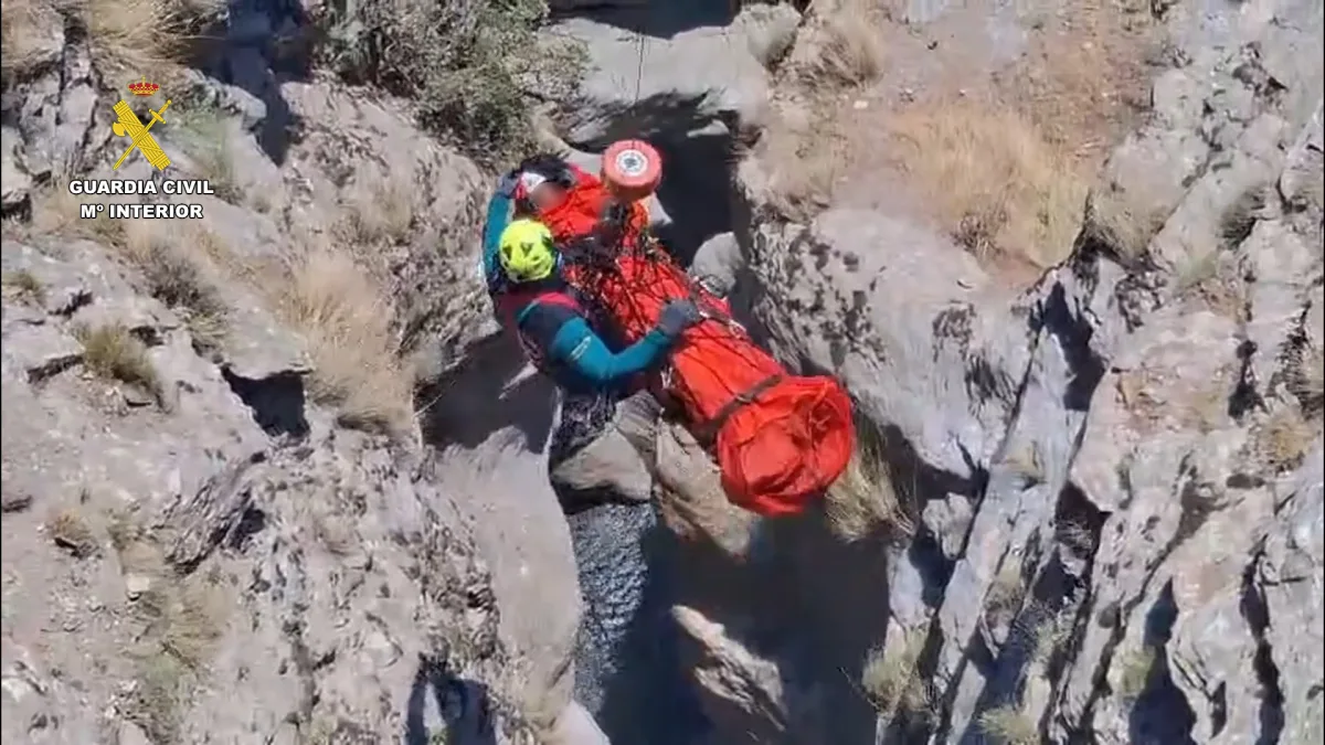 La Guardia Civil rescata a 38 personas en la Costa Tropical durante el verano - Otivar - Costa Directo