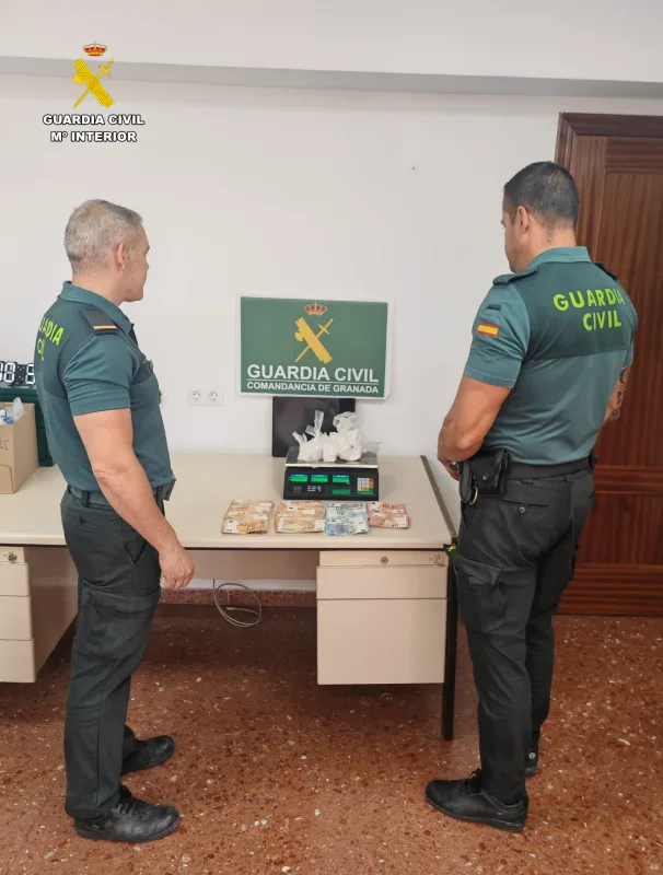 Detenidos dos sospechosos de tráfico de cocaína en Almuñécar - Costa Directo