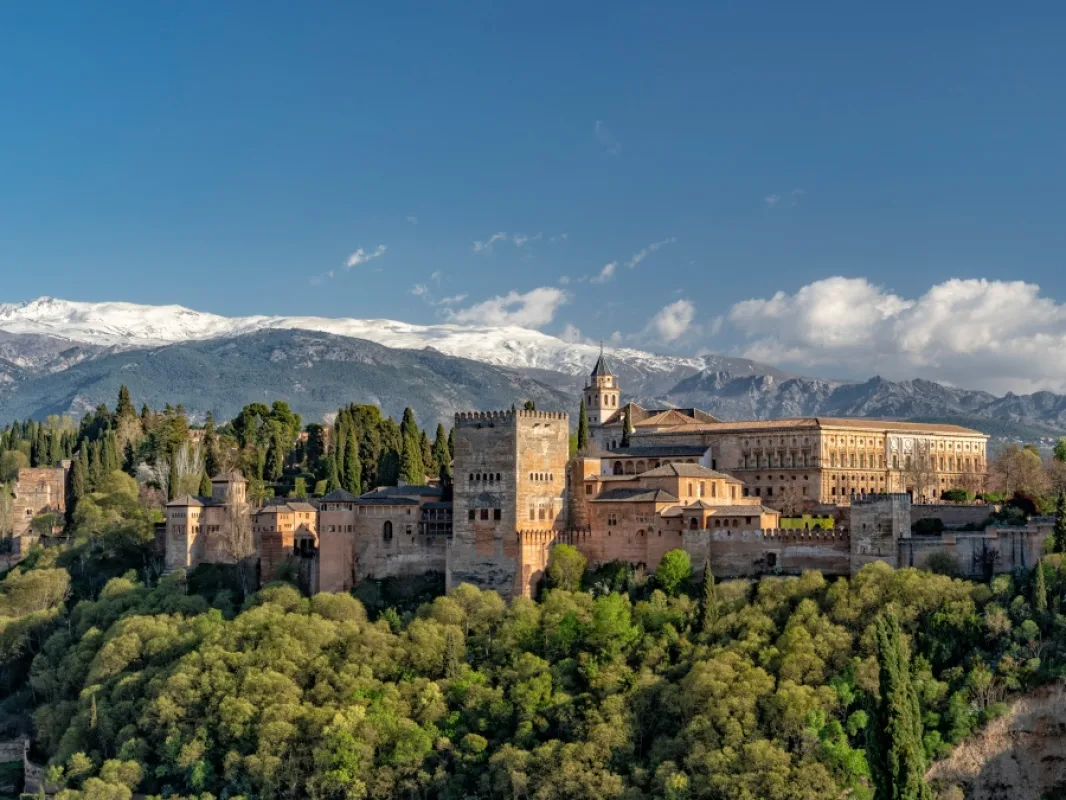 Motril ofrece visita guiada gratuita a la Alhambra este sábado - Costa Directo