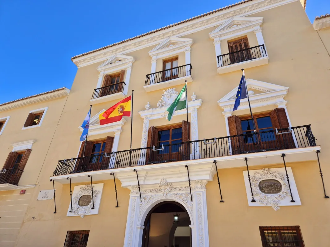 Motril se suma a la concentración en apoyo a Ceuta - Costa Directo