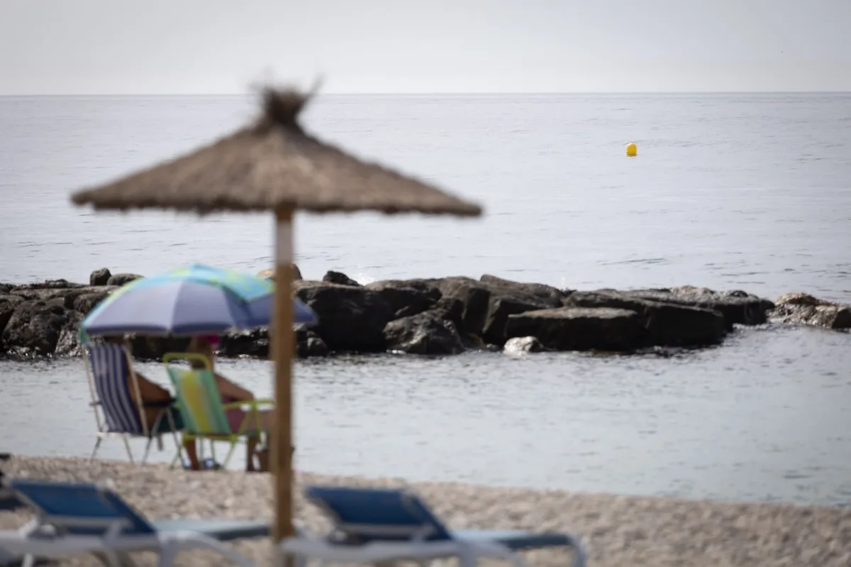 Diputación de Granada asumirá el balizamiento de las playas de la Costa Tropical a partir de 2027 - Gualchos - Costa Directo