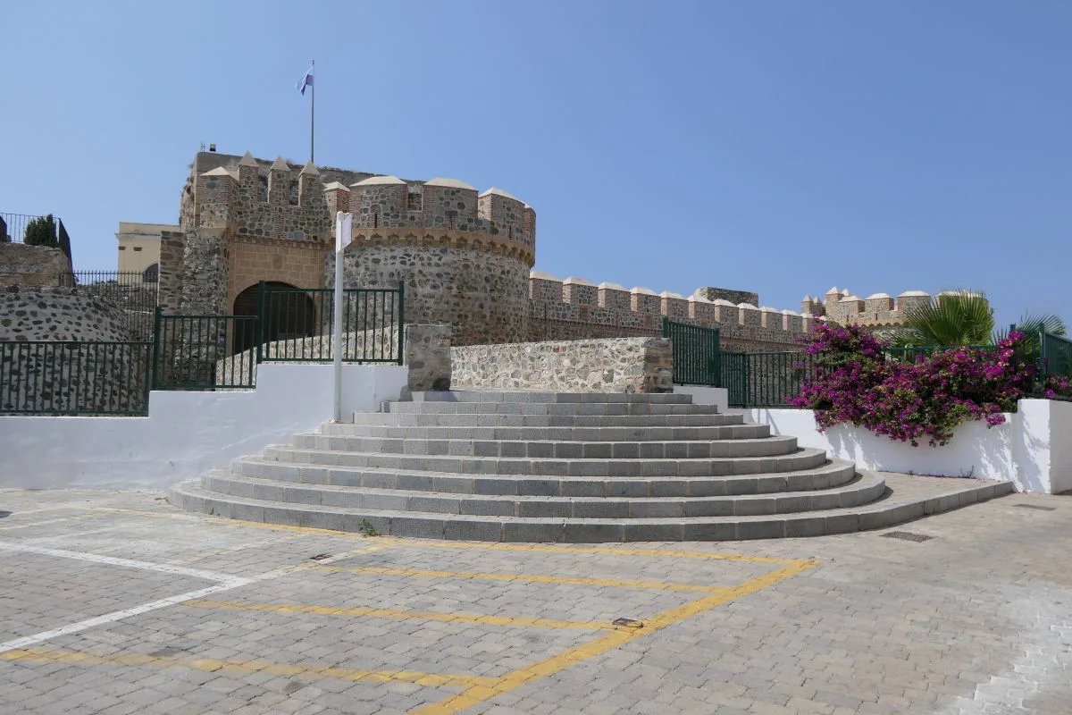 Castillo de San Miguel: mil años de historia sobre el mar de Almuñécar - Costa Directo