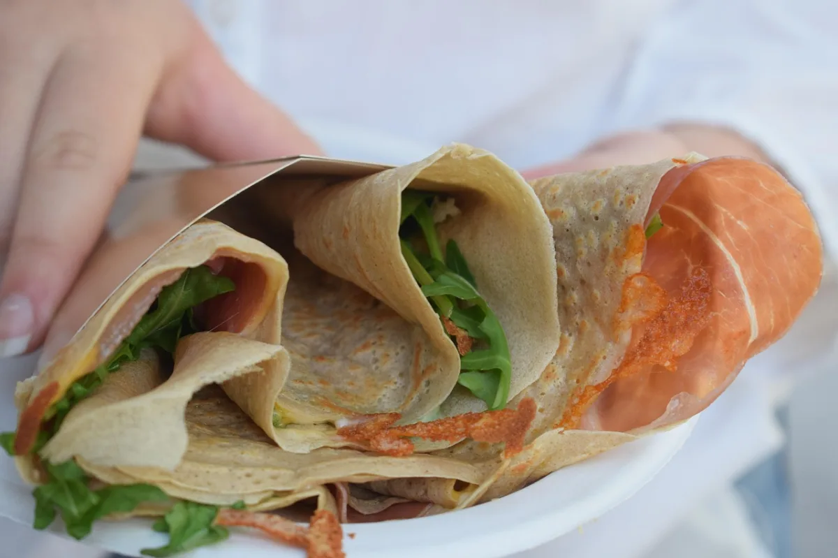 El Festival Mundial de Foodtrucks regresa a Salobreña con gastronomía internacional y conciertos gratuitos - Costa Directo