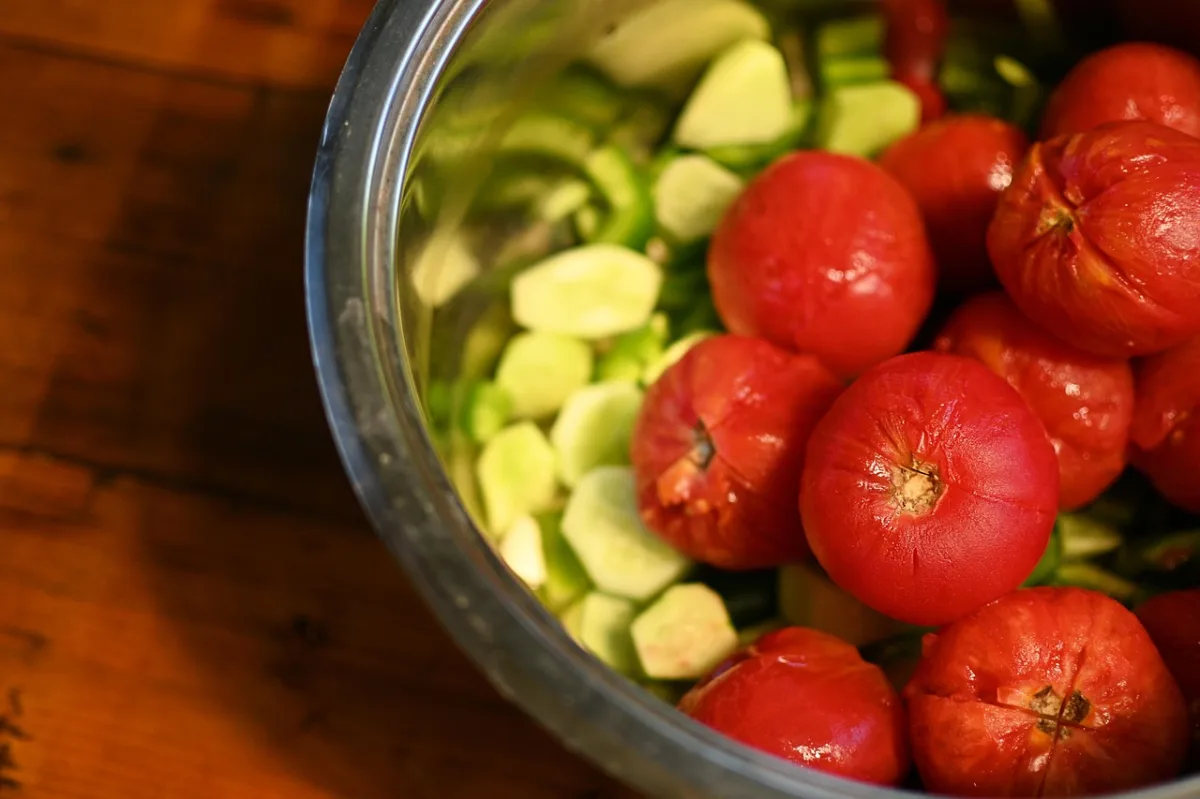 Gazpacho y salmorejo, las dos joyas frías del verano andaluz - Vivir en la Costa Tropical