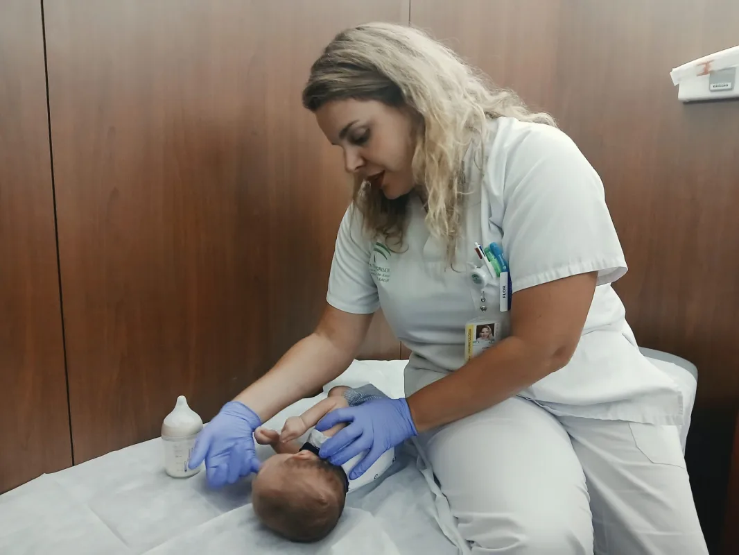 Logopeda del AGS Sur de Granada atiende a más de 900 pacientes - Costa Directo